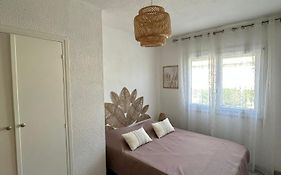 Superbe appartement avec vue sur le port et plage